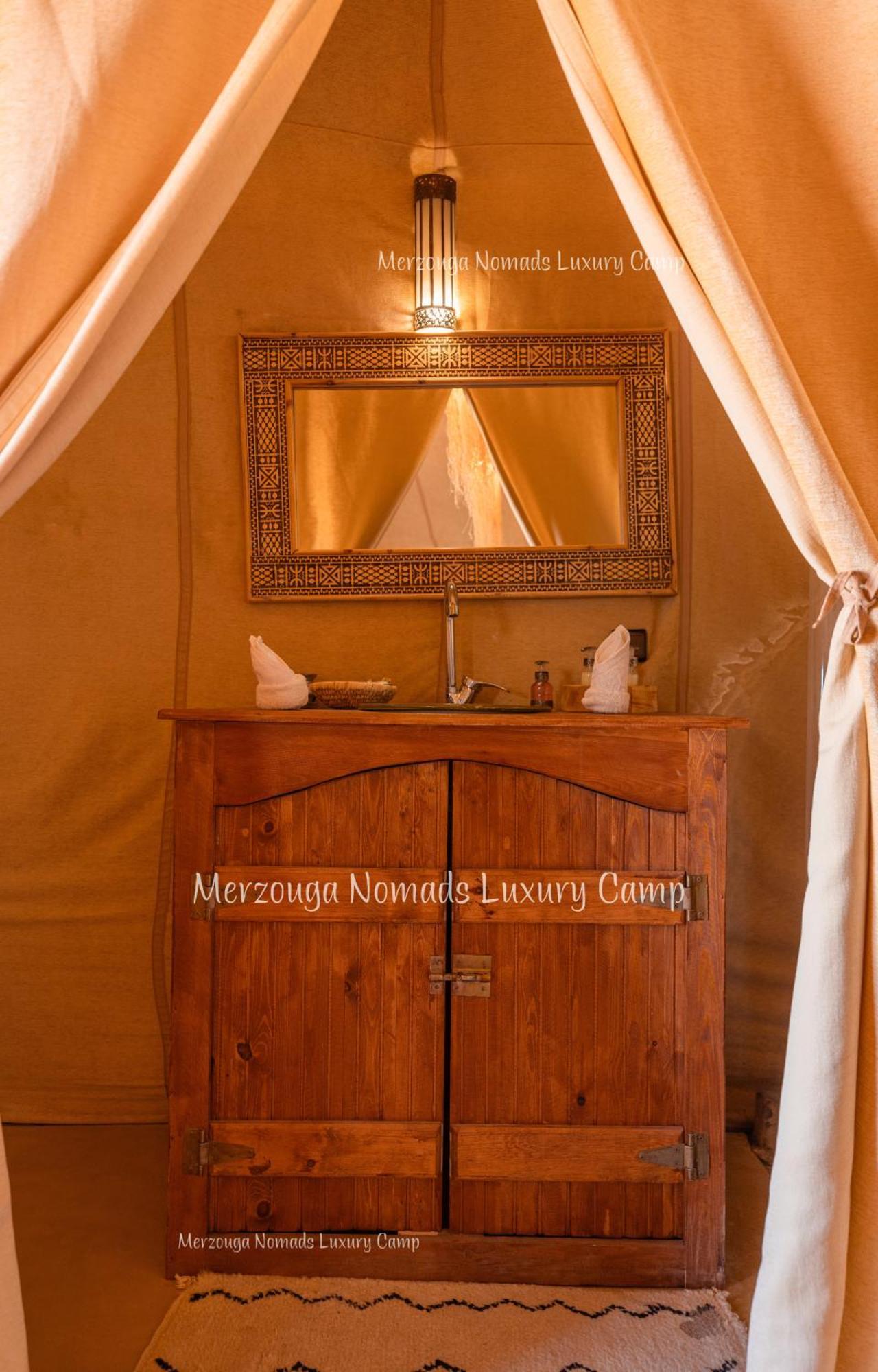 Merzouga Nomads Luxury Camp Zewnętrze zdjęcie