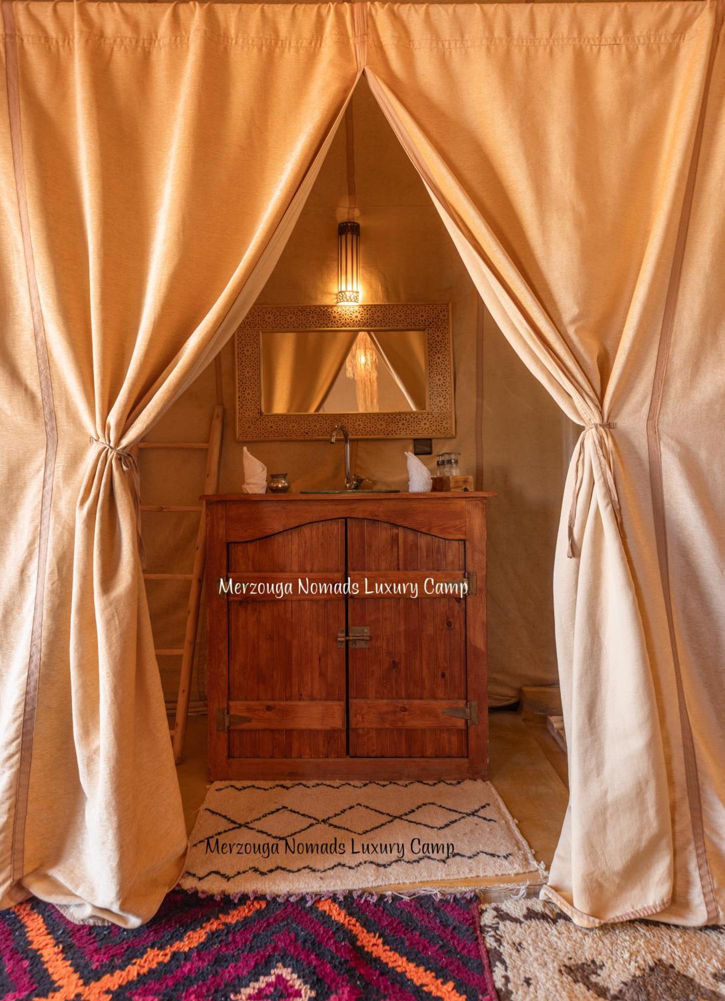 Merzouga Nomads Luxury Camp Zewnętrze zdjęcie